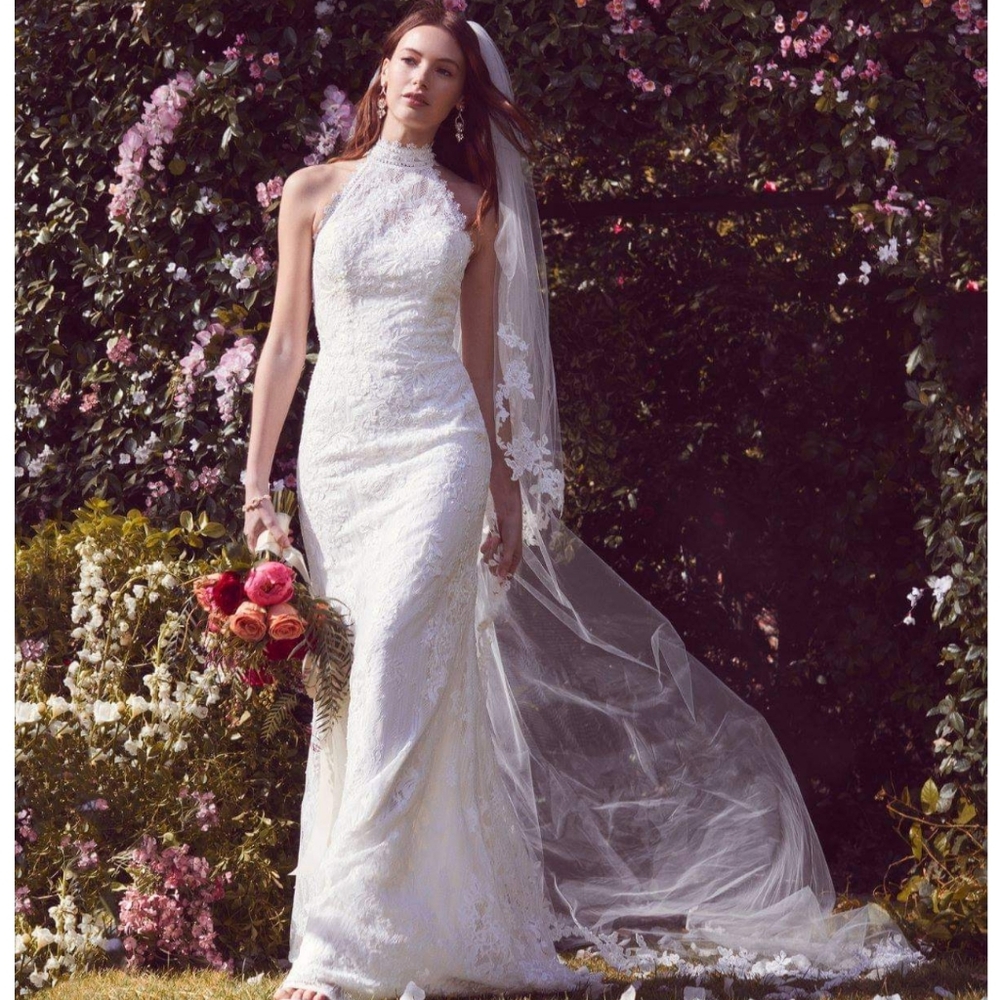 David's Bridal Lace High-Neck Halter Wedding Dress
